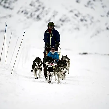 Rondane Mountain Lodge, Smuksjoseter מלון *
